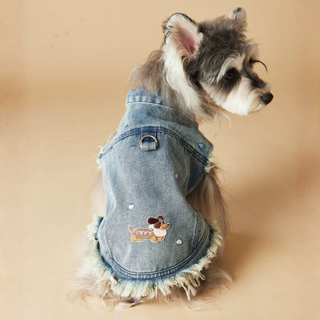 Gilet in Jeans con Bordi Sfrangiati Ricami Cagnolino e Cuoricini Stile Vintage