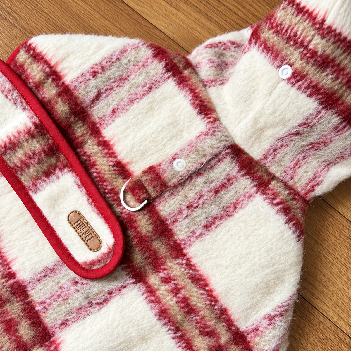 Mantellina Invernale Imbottita con Cappuccio – Fantasia Tartan Rossa